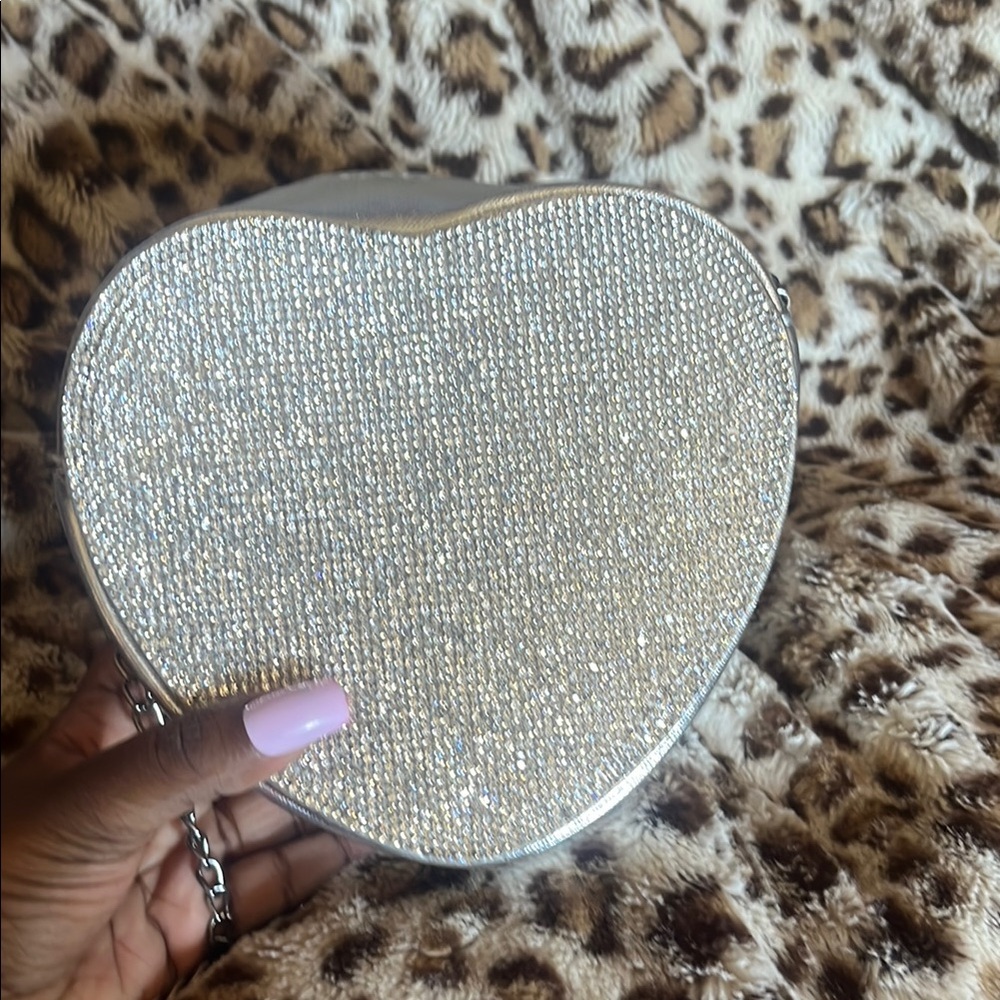 Heart-Shaped Silver Rhinestone Clutch